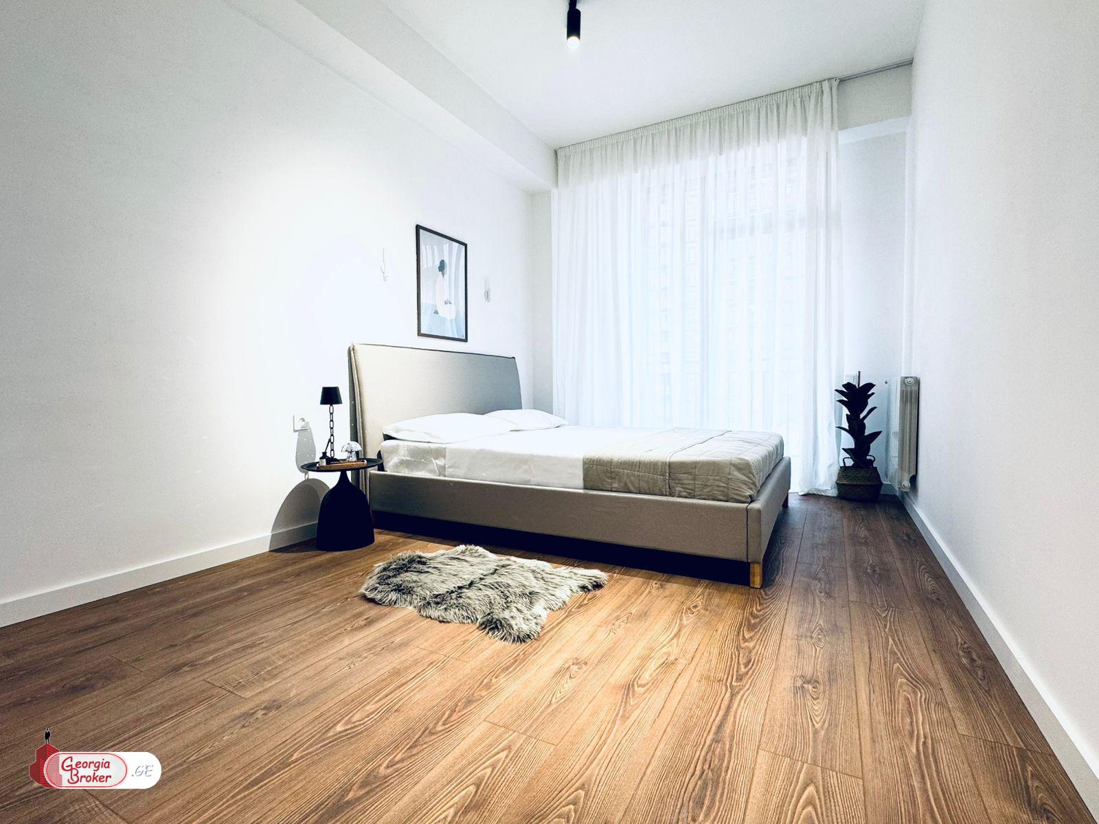 nearly repaired 2-room apartment for sale